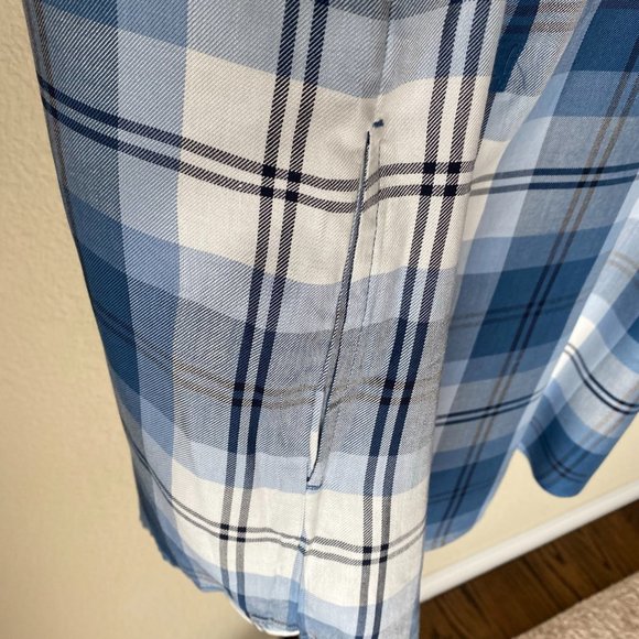 CJ Banks- Plaid Blue Long Sleeve Button Down, Size 2X - Picture 4 of 11